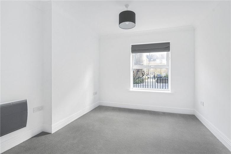 2 bedroom flat, Elizabeth Jennings Way, Oxford OX2 - Let Agreed