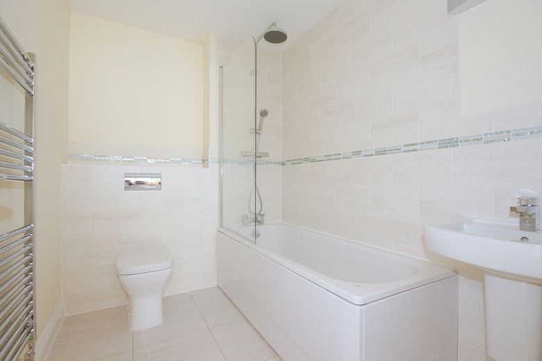 3 bedroom house, Buttercross Lane, Witney OX28