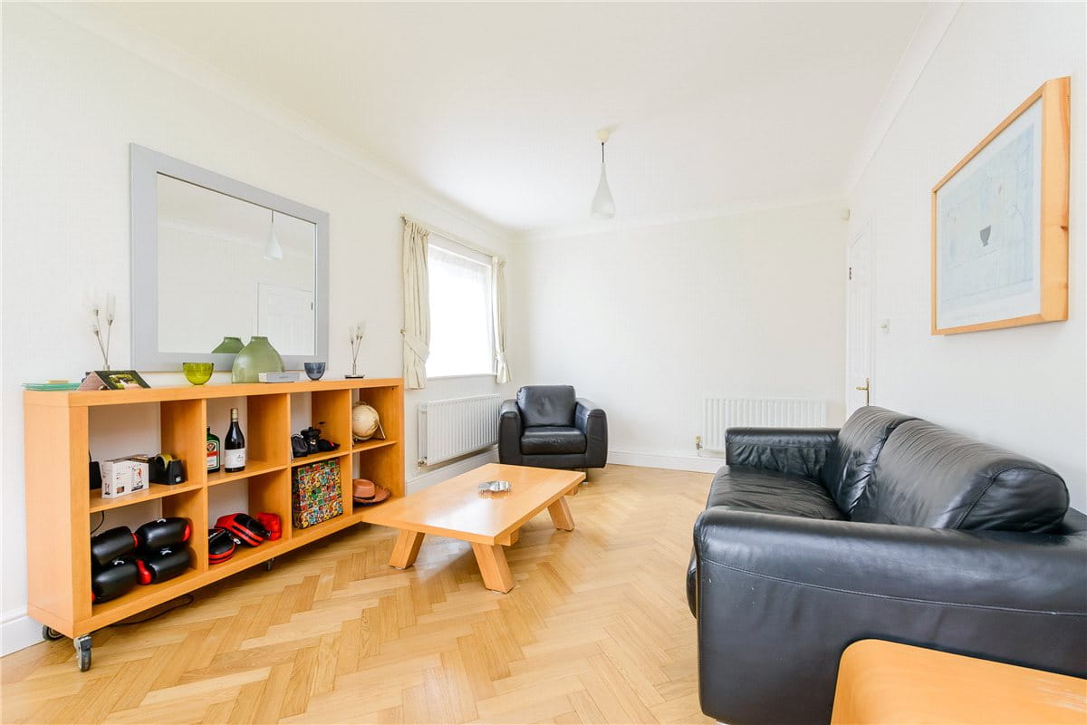 2 bedroom flat, Grandpont Place, Long Ford Close OX1 - Let Agreed