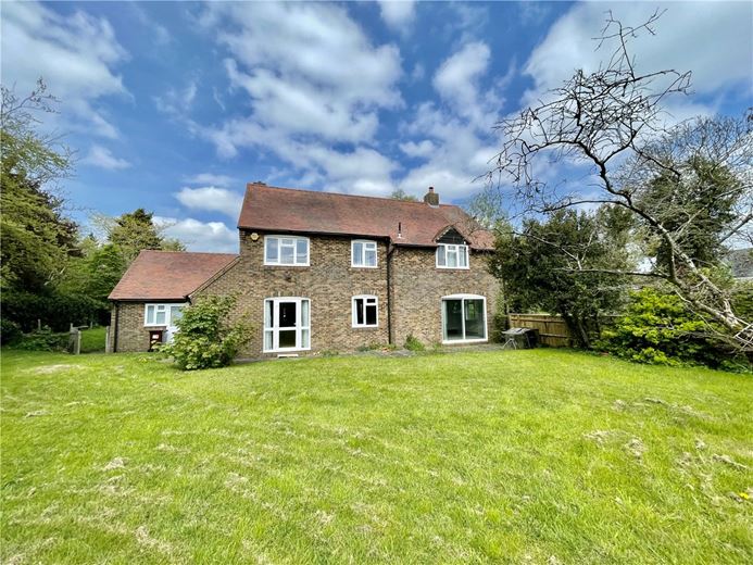 4 bedroom house, Queen Catherine Road, Steeple Claydon MK18 - Let Agreed