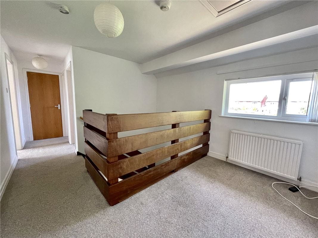 4 bedroom house, Queen Catherine Road, Steeple Claydon MK18 - Let Agreed