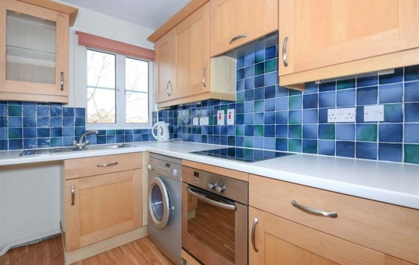 2 bedroom flat, Rowland Hill Court, Osney Lane OX1 - Available