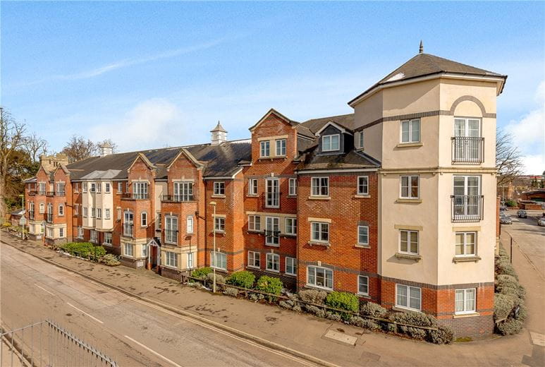 2 bedroom flat, Rowland Hill Court, Osney Lane OX1 - Available