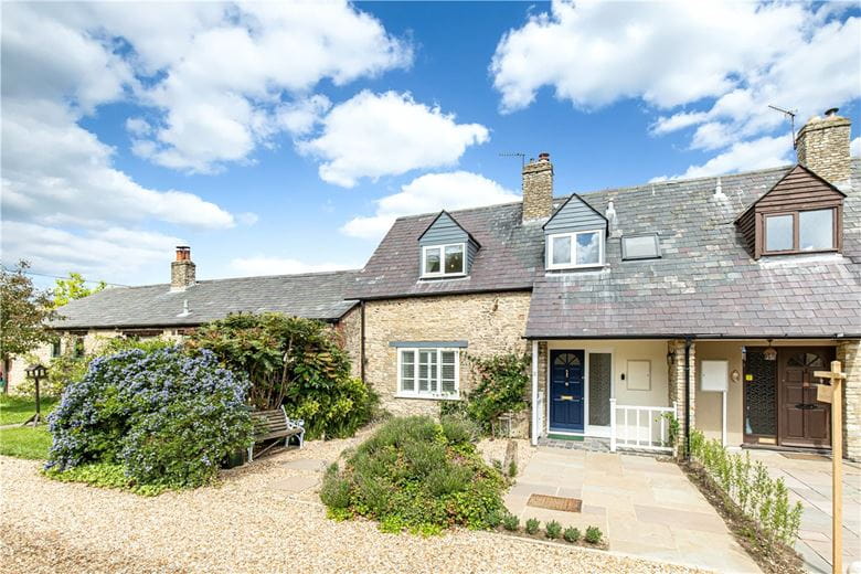 3 bedroom house, Home Farm Close, Chesterton OX26 - Let Agreed