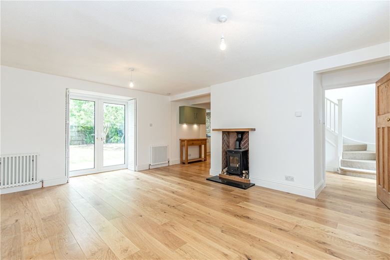 3 bedroom house, Home Farm Close, Chesterton OX26 - Let Agreed