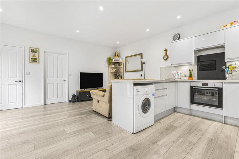 2 bedroom flat, The Coach House, Little Baldon OX44