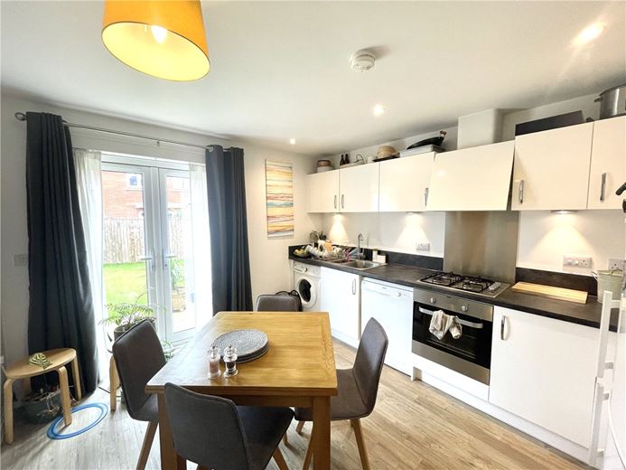 2 bedroom house, Merevale Close, Daventry NN11