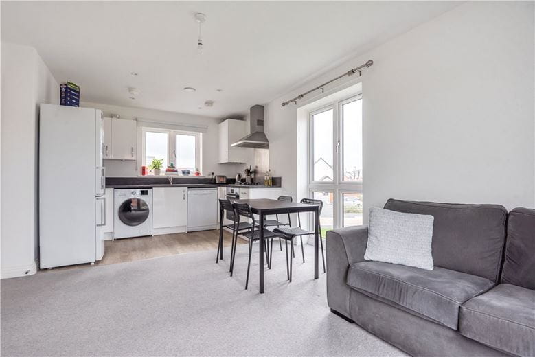 2 bedroom flat, Croxden Way, Daventry NN11 - Let Agreed