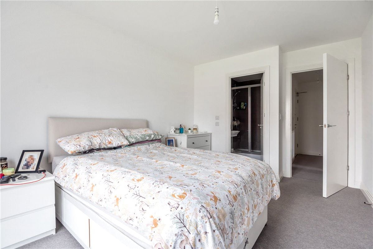 2 bedroom flat, Croxden Way, Daventry NN11 - Let Agreed