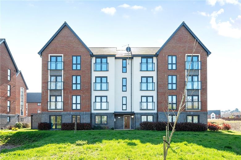 1 bedroom flat, Scott Court, Glebe Farm MK17 - Available