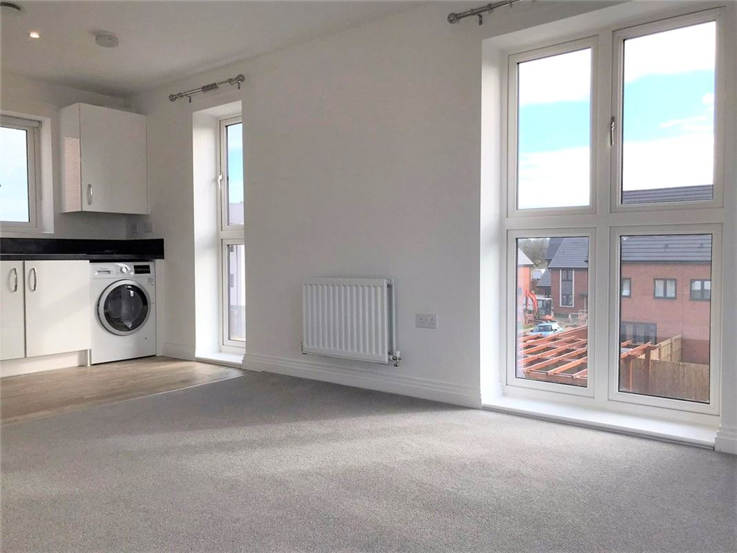 1 bedroom flat, Scott Court, Glebe Farm MK17 - Available