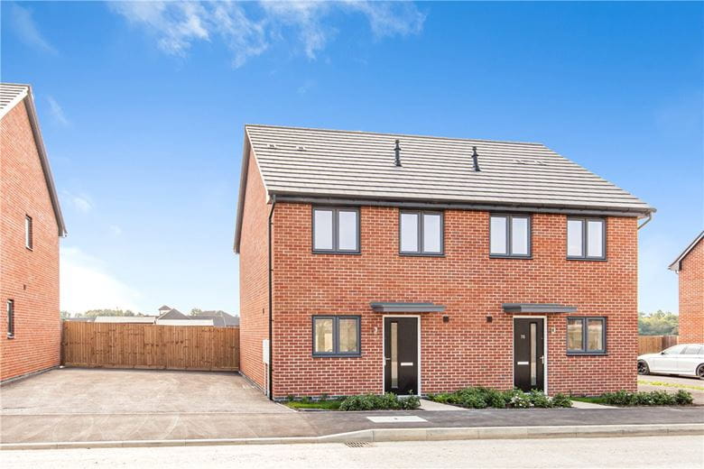 2 bedroom house, Wheatfield Drive, Curbridge OX29 - Let Agreed