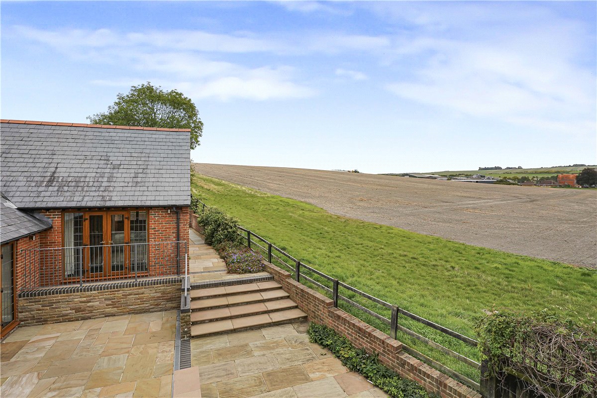 5 bedroom house, Manor Road, Wantage OX12 - Let Agreed