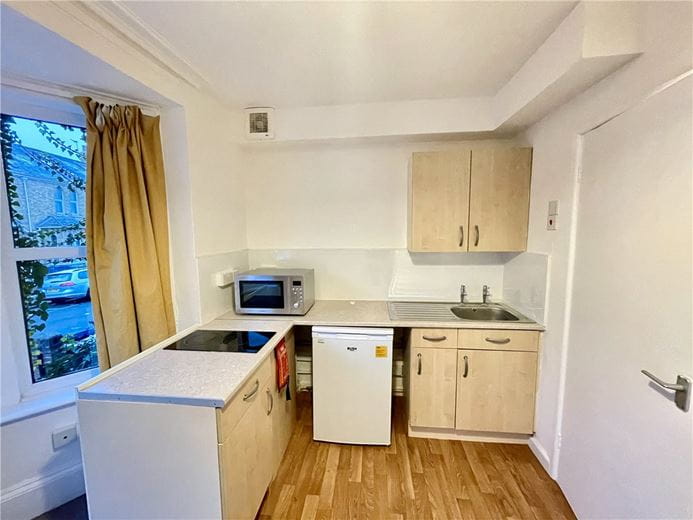  bedroom flat, Bullingdon Road, Oxford OX4 - Available