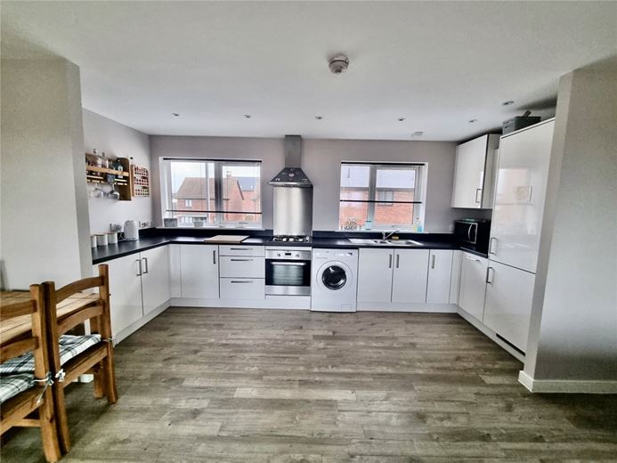 2 bedroom flat, Barrosa Way, Whitehouse MK8 - Let Agreed