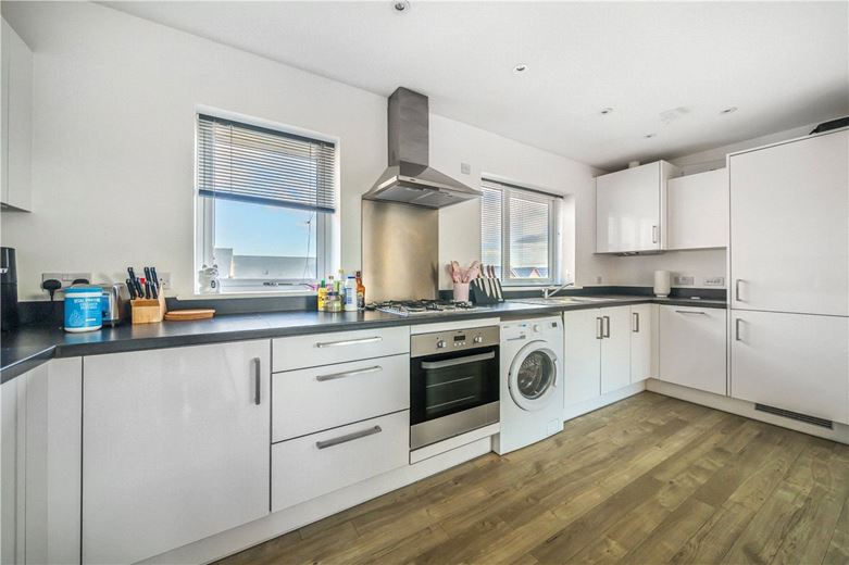 2 bedroom flat, Longhorn Drive, Whitehouse MK8