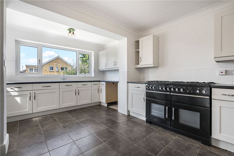 4 bedroom house, Wentworth Drive, Crofton WF4 - Let Agreed