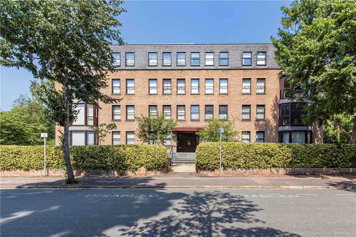 2 bedroom flat, Hartley Court, Woodstock Road OX2