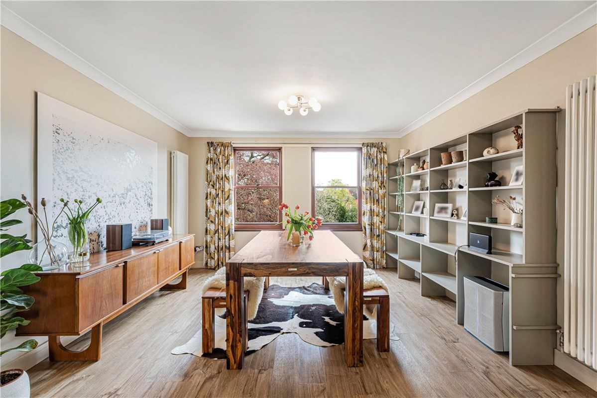 2 bedroom flat, Hartley Court, Woodstock Road OX2