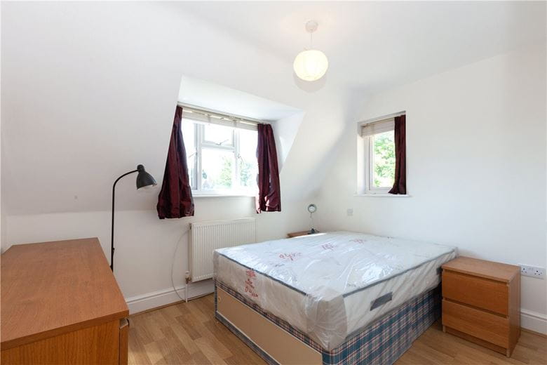 2 bedroom flat, Sunderland Avenue, Oxford OX2 - Let Agreed