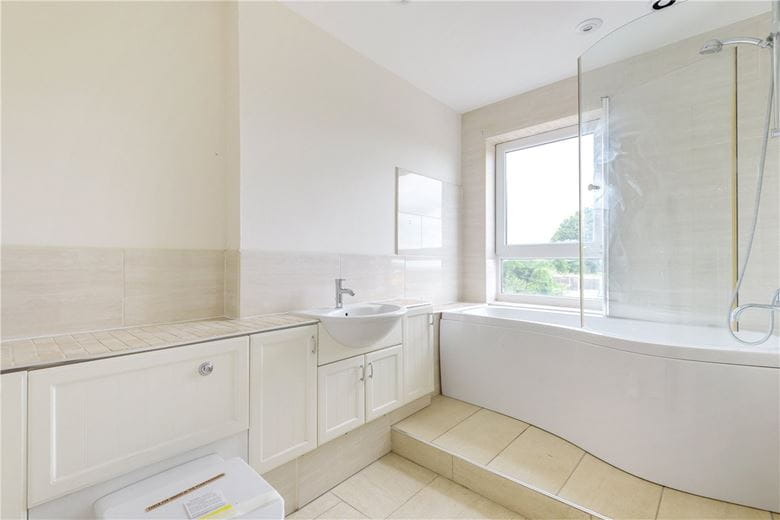 5 bedroom house, Holmsley Lane, Brierley S72 - Available