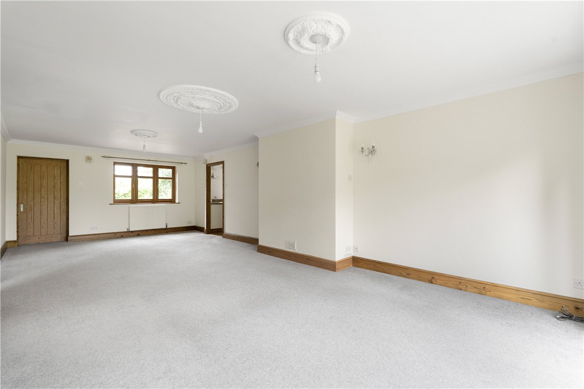 7 bedroom house, Leicester Road, New Packington LE65 - Let Agreed