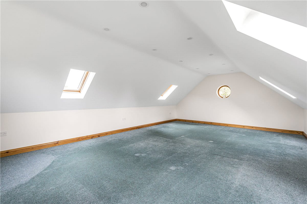 7 bedroom house, Leicester Road, New Packington LE65 - Let Agreed