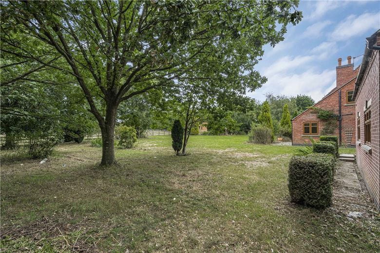 7 bedroom house, Leicester Road, New Packington LE65 - Let Agreed