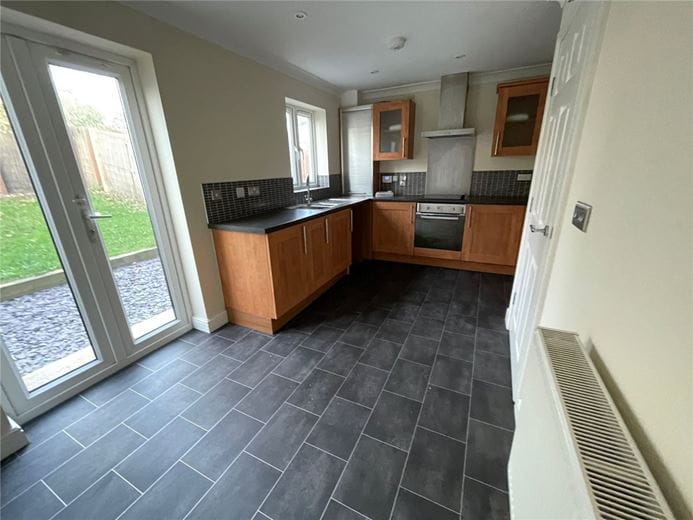 4 bedroom house, Pastures Court, Mexborough S64 - Available