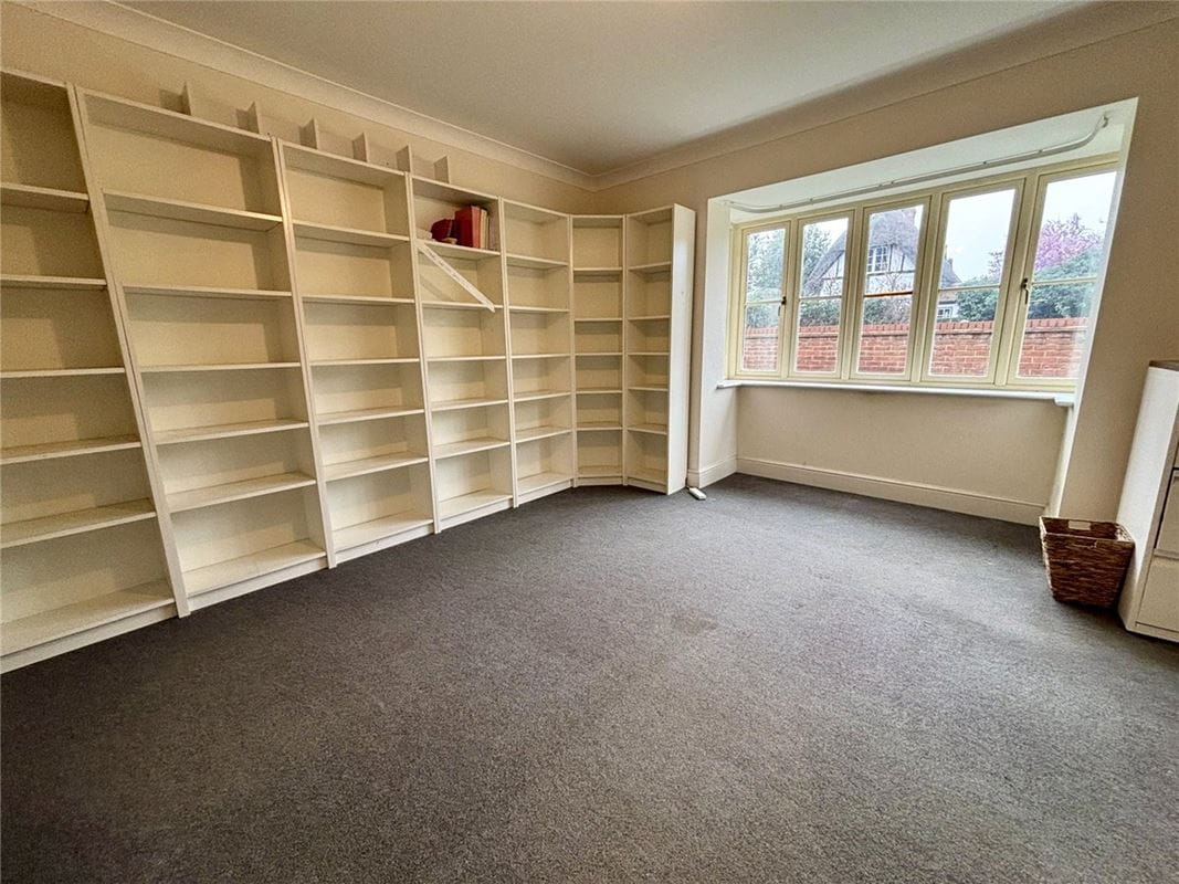 5 bedroom house, High Street, Long Wittenham OX14 - Available