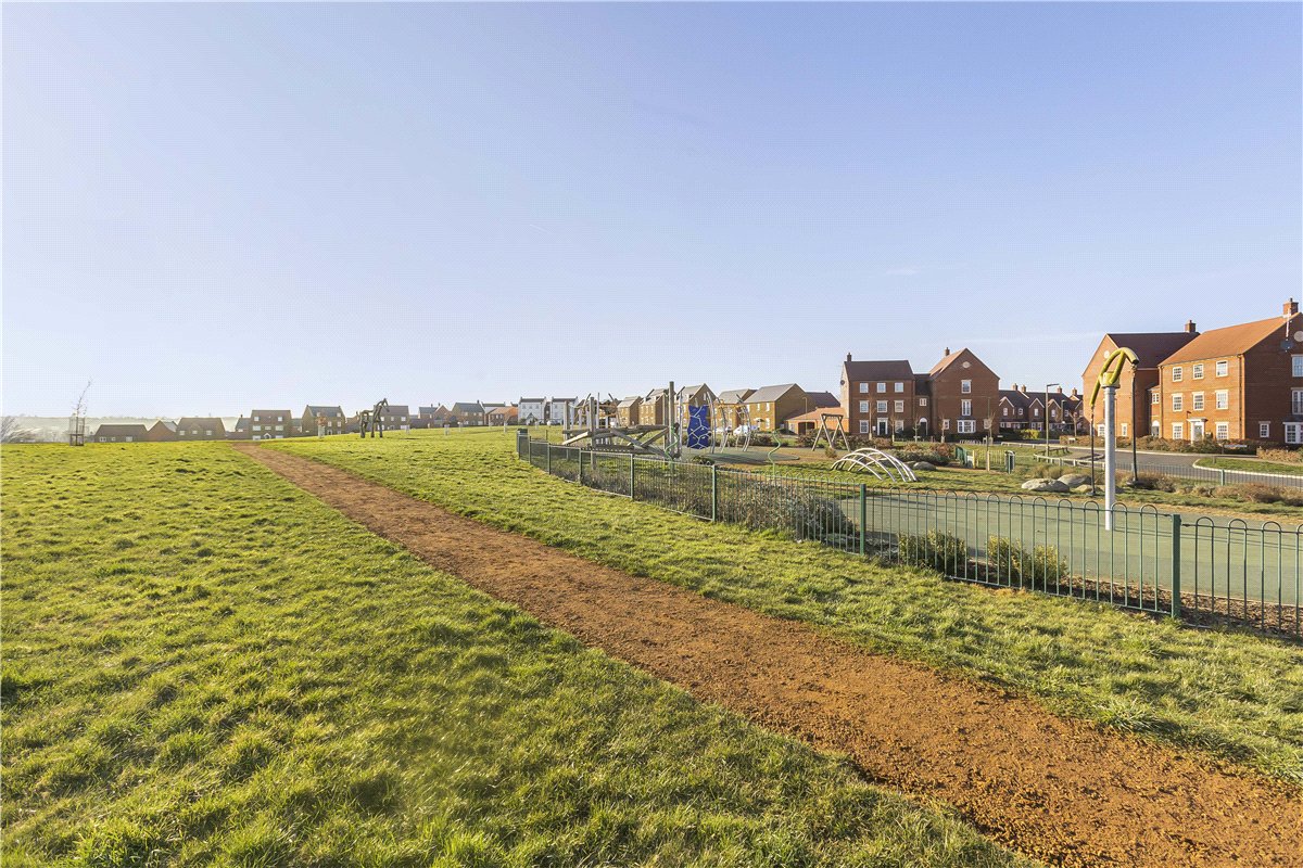 1 bedroom flat, Thenford Way, Banbury OX16 - Let Agreed