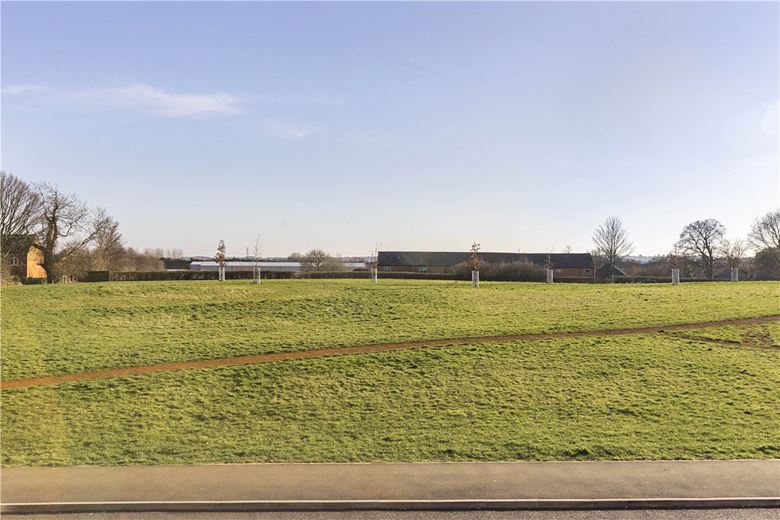 1 bedroom flat, Thenford Way, Banbury OX16 - Let Agreed