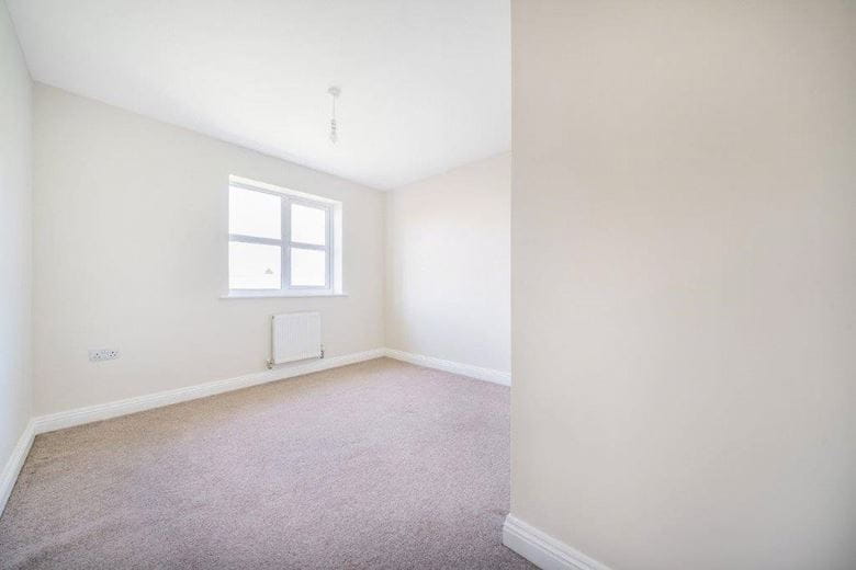 3 bedroom house, Thurgaton Way, Newton DE55 - Available