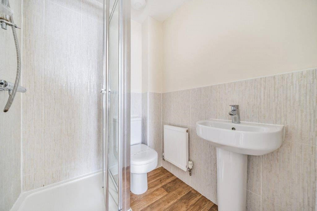 3 bedroom house, Thurgaton Way, Newton DE55 - Available