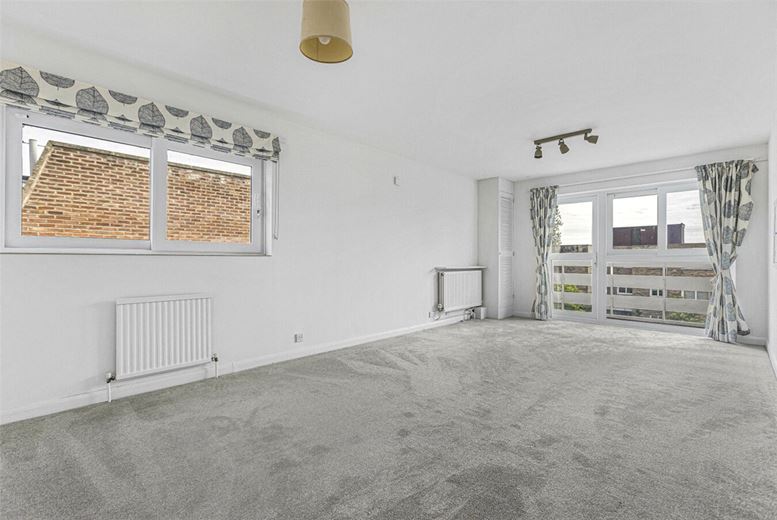 2 bedroom flat, Cunliffe Close, Oxford OX2 - Let Agreed