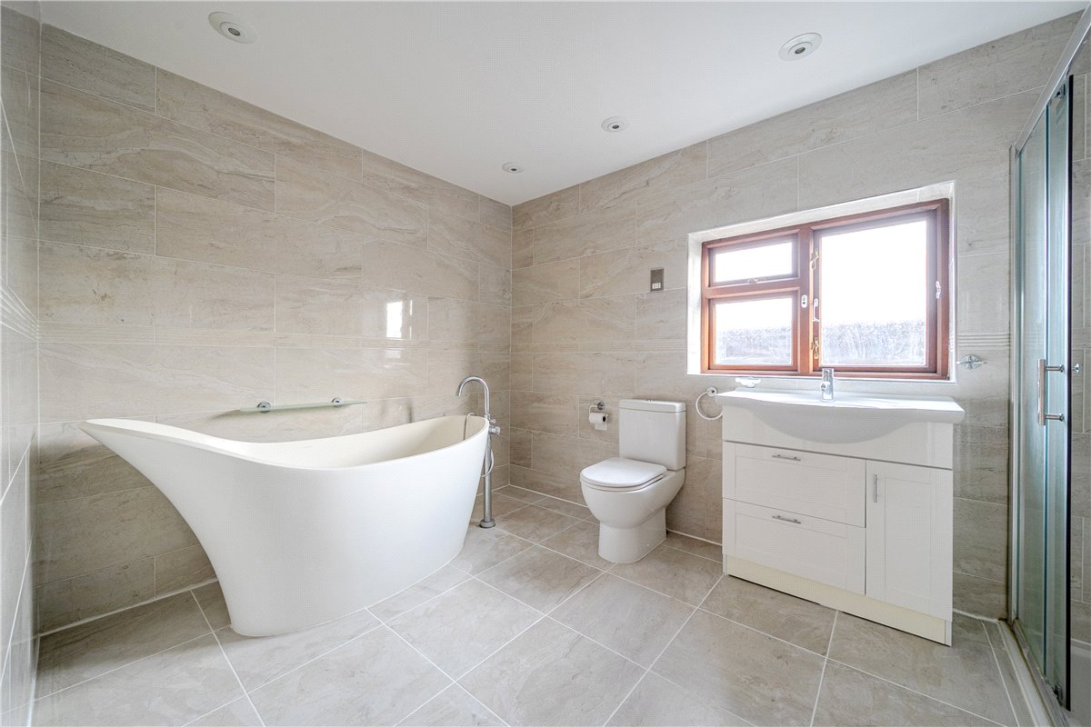 4 bedroom house, Cappers Lane, Lichfield WS14 - Available