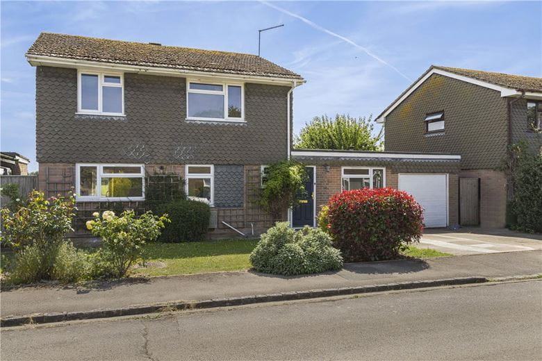4 bedroom house, Thames Mead, Crowmarsh Gifford OX10 - Available