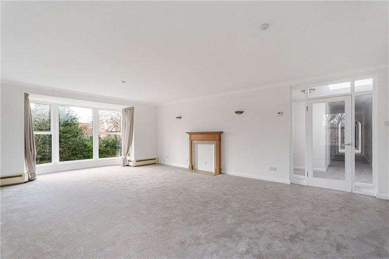 3 bedroom flat, Banbury Road, Oxford OX2 - Let Agreed