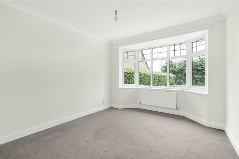2 bedroom bungalow, Old Risborough Road, Stoke Mandeville HP22 - Available