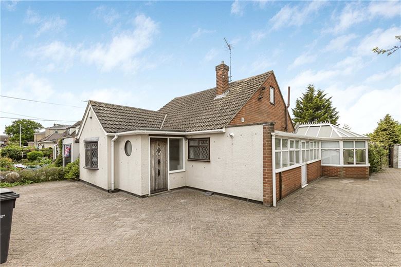 3 bedroom bungalow, Bury Lane, Hatfield Peverel CM3 - Let Agreed
