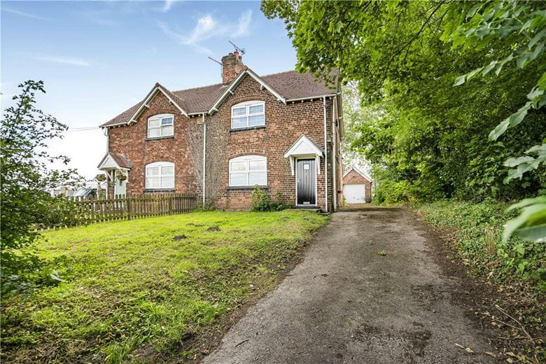 3 bedroom house, Chorlton Lane, Chorlton CW2 - Available