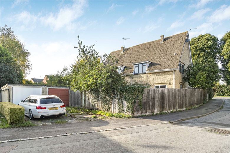3 bedroom house, Faringdon Road, Southmoor OX13 - Let Agreed