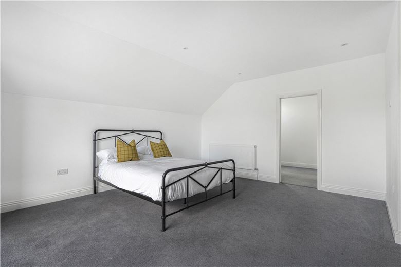 4 bedroom house, New Road, Dinton HP17 - Available