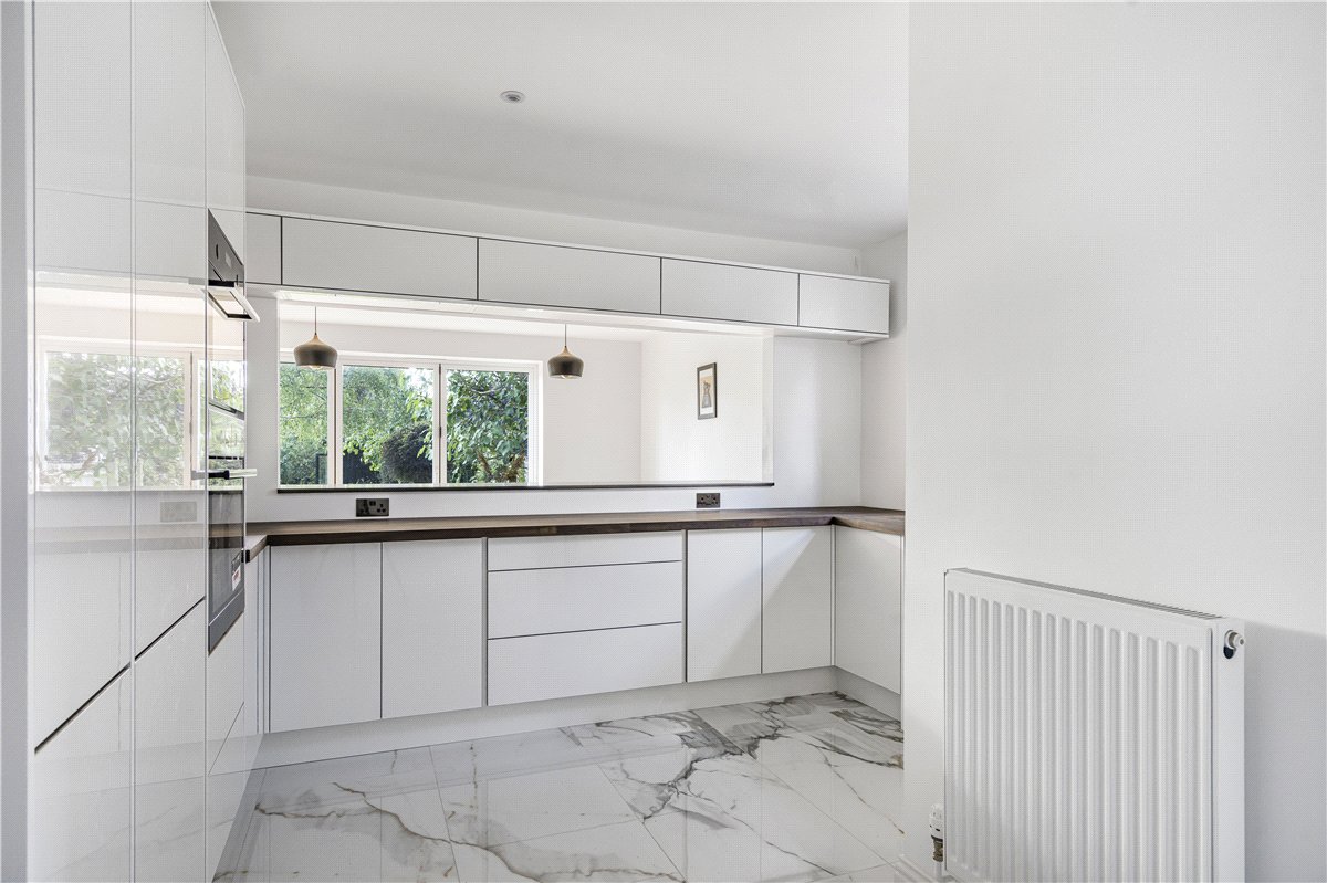 4 bedroom house, New Road, Dinton HP17 - Available