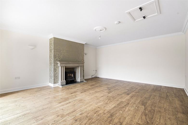 4 bedroom house, The Maltings, Bellamour Way WS15 - Available
