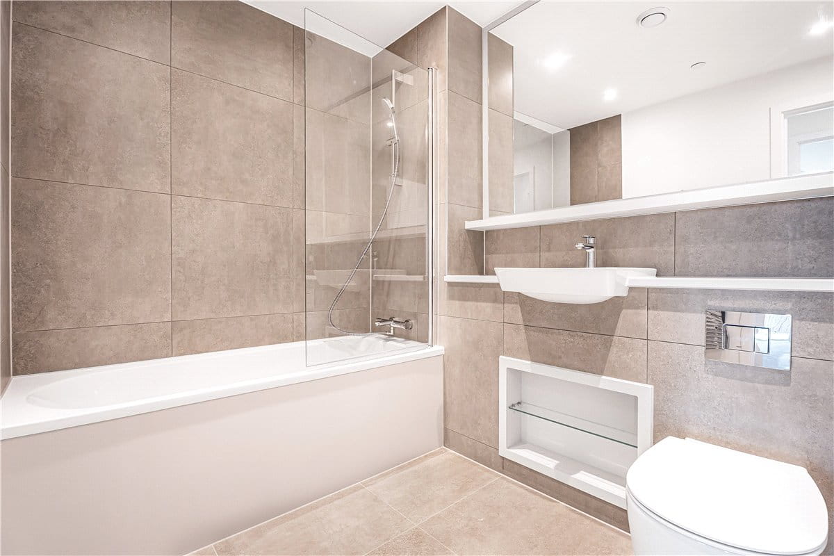 1 bedroom flat, 8 Shillingford House, Munda Way OX2 - Available