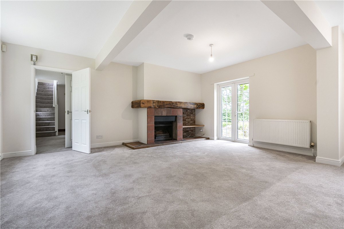 7 bedroom cottage, Heyrose Lane, Over Tabley WA16 - Let Agreed