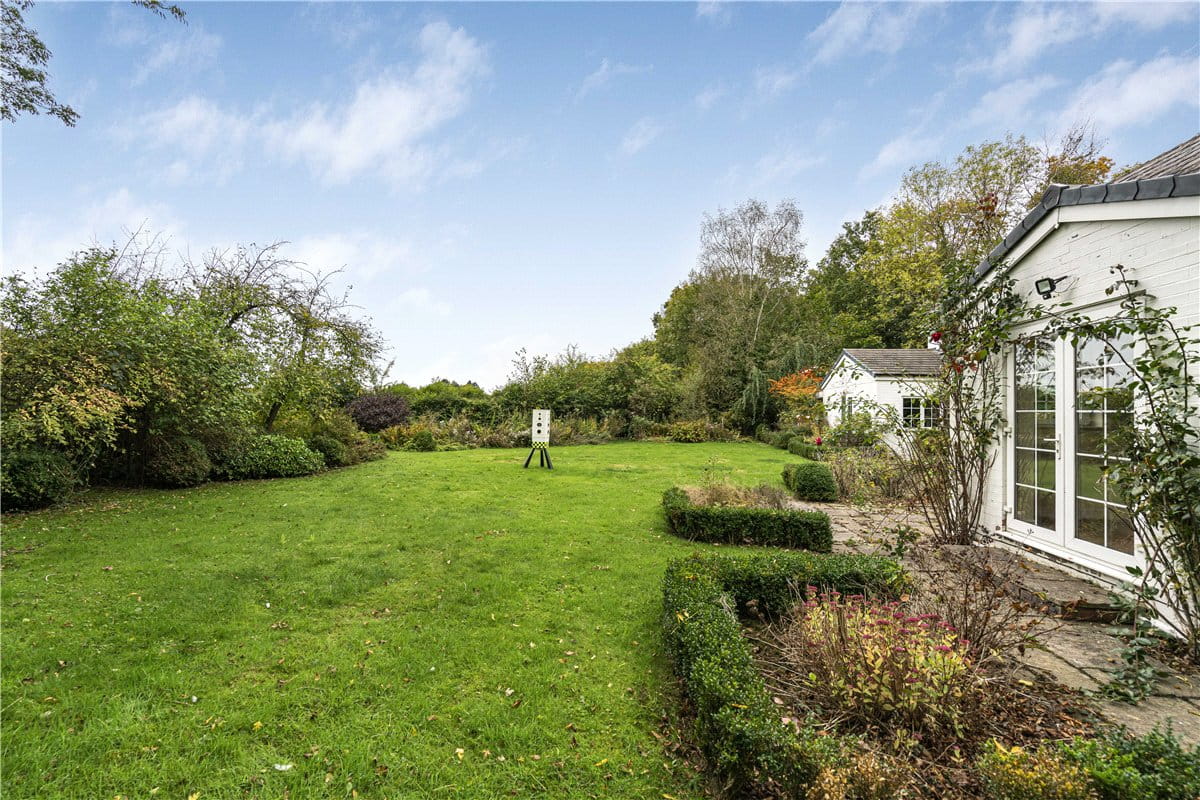 7 bedroom cottage, Heyrose Lane, Over Tabley WA16 - Let Agreed