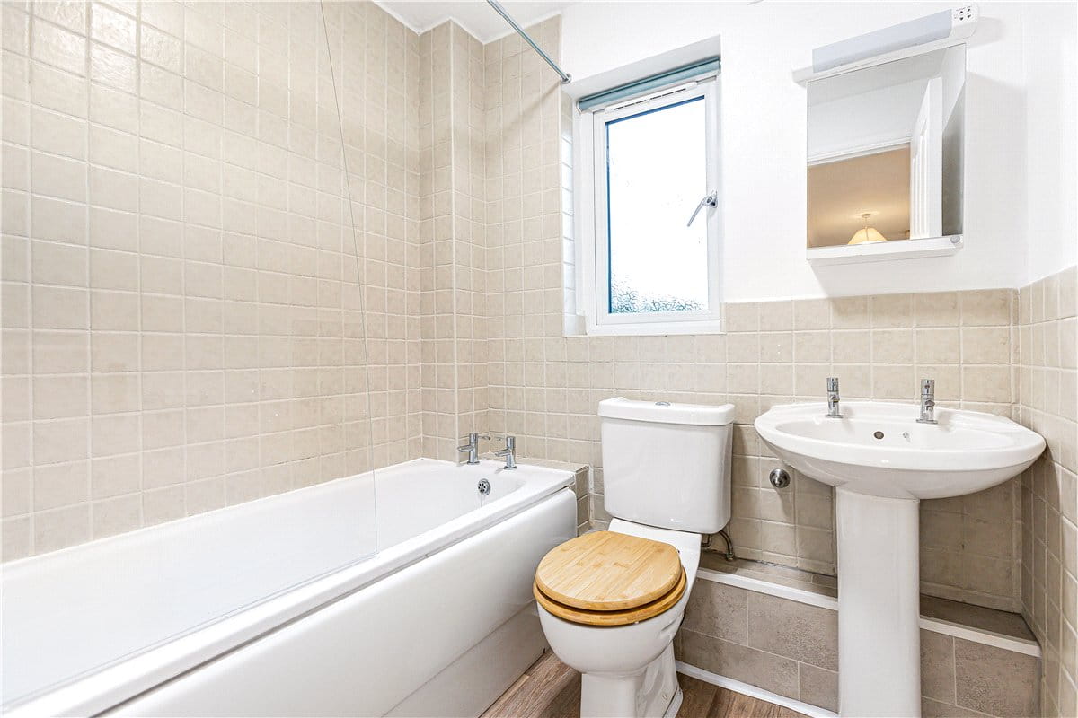 2 bedroom flat, Sunderland Avenue, Oxford OX2 - Available