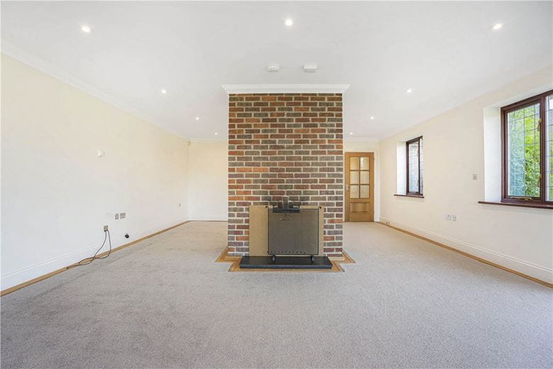 4 bedroom bungalow, Nash Lee Lane, Wendover HP22 - Let Agreed